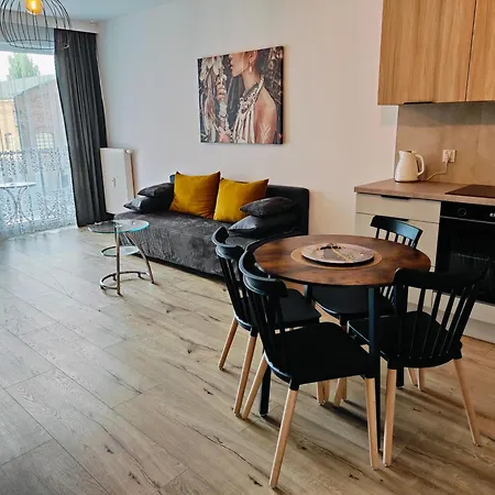 Red Kot Lisia 12 Apartment Zielona Gora  Exterior photo